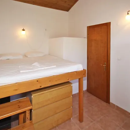 Zissis-maisonette Feriehus *
