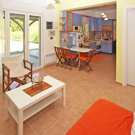 Zissis-maisonette Feriehus